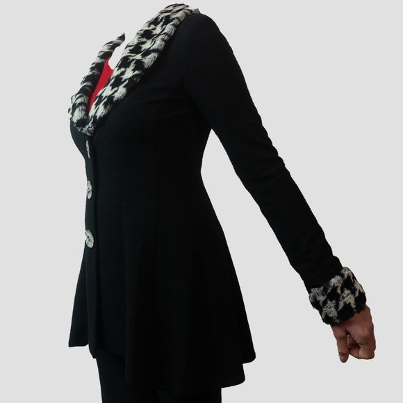 Elegant cuffed blazer - Picture 3 of 13